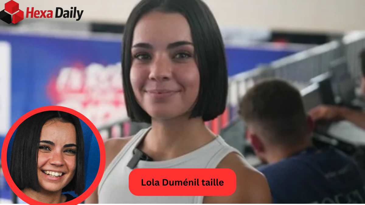 lola dumenil taille